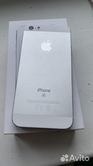 iPhone SE, 128 ГБ