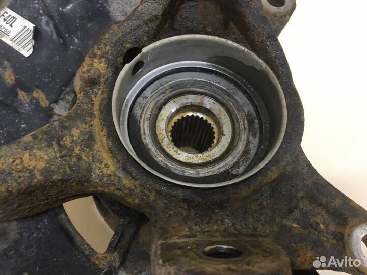 Кулак поворотный передний левый Toyota Camry V40 2