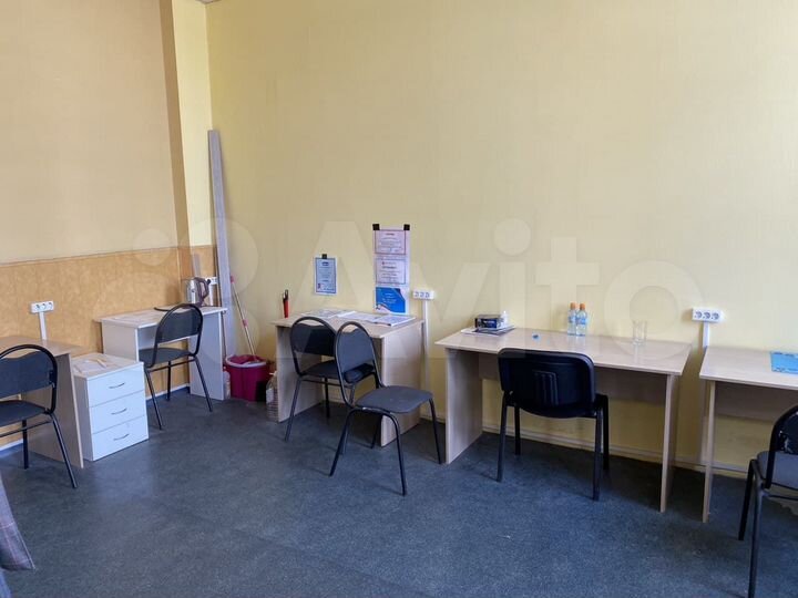 Офис, 26.3 м², сдам рабочее место с юр.адресом