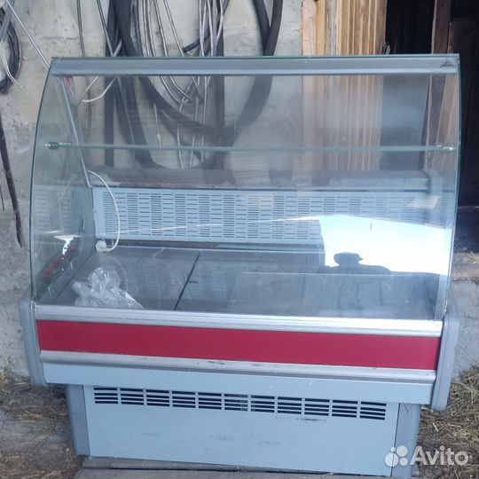 Холодильная витрина бу