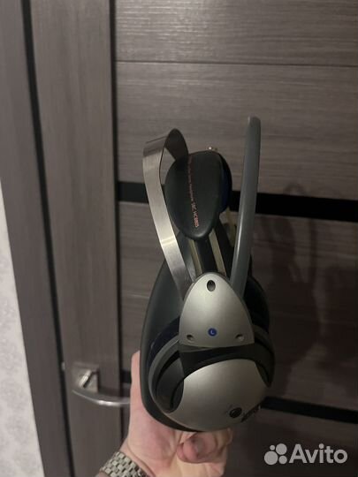 Беспроводные наушники philips SBC HC8800