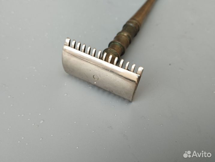 Бритвенный станок старинный