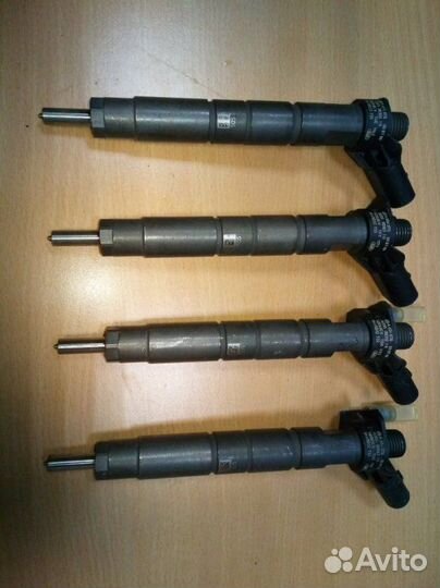 Форсунка топливная Mercedes-Benz E-Class W213