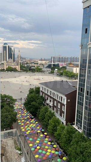 2-к. квартира, 85 м², 9/17 эт.