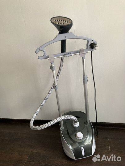 Отпариватель для одежды вертикальный