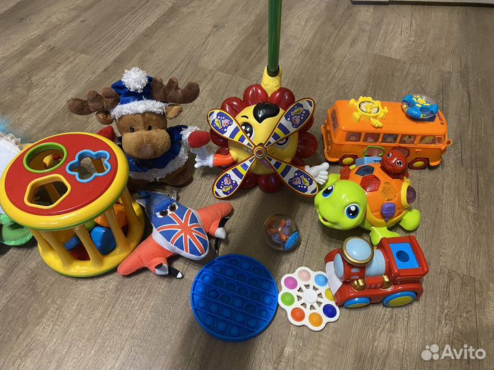 Развивающие игрушки пакетом