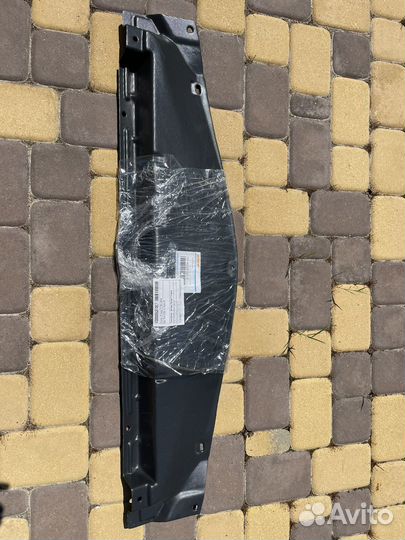 Пыльник переднего бампера центральный Mazda3 (BL)