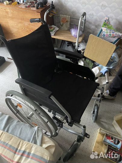 Инвалидное кресло