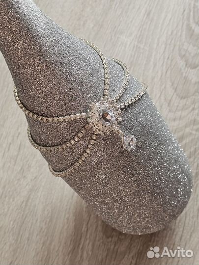 Шампанское свадебное, бокалы, свечи