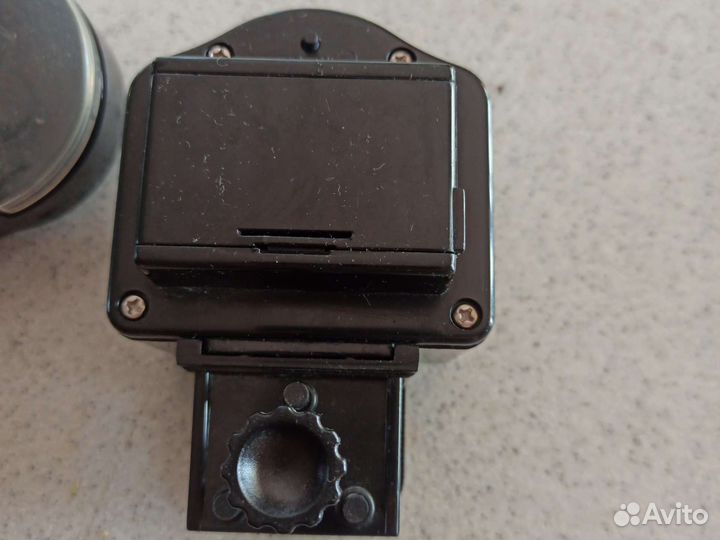 Автокормушка для рыб