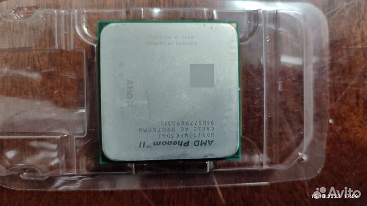 Материнская плата с процессором и памятью