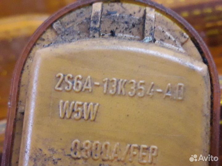 Повторитель поворота Форд желтый