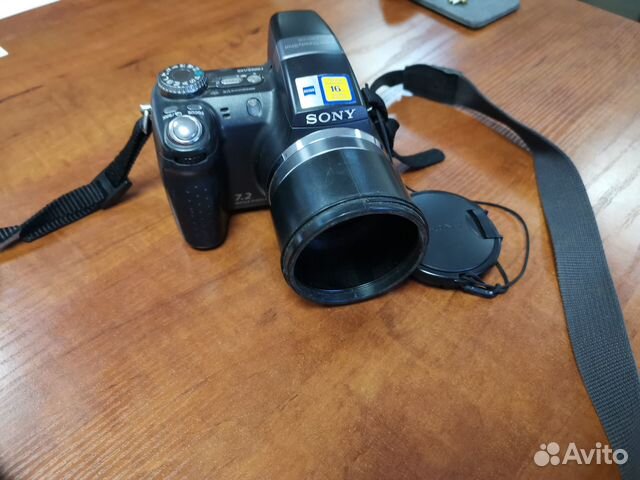 Зеркальный фотоаппарат Sony DSC-H5