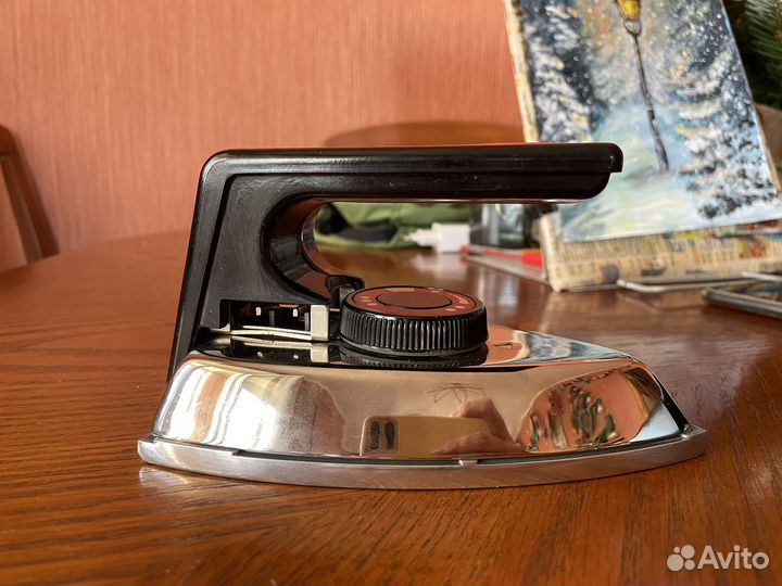 Утюг малогабаритный