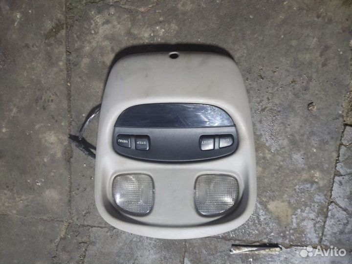 Плафон салонный Jeep Grand Cherokee