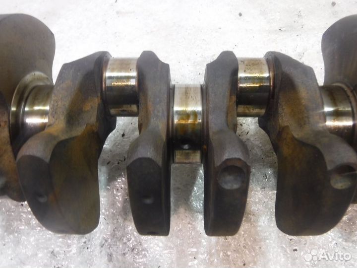 Коленвал Mercedes W124 E