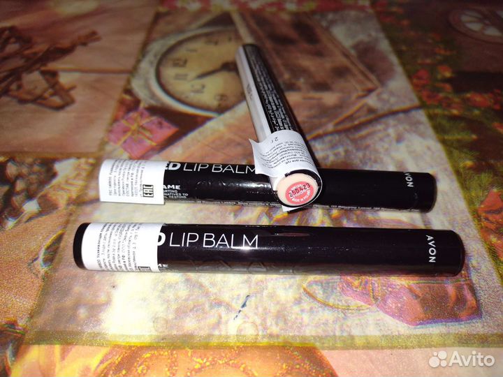 Ухаживающая помада- бальзам для губ avon