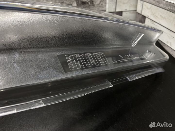 Стекло фары Mercedes W166/ML350 (11-15)