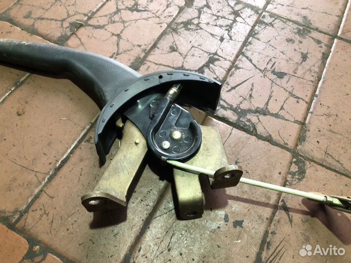 Ручник Mitsubishi Lancer седан 4G18 2005