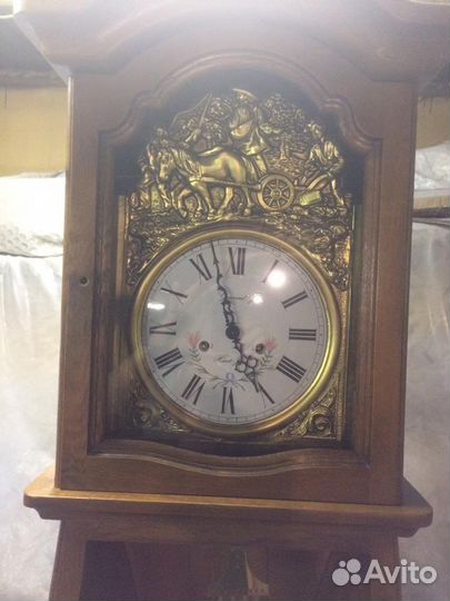 Старинные напольные часы Morbier (Haut-Jura)