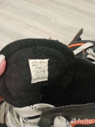 Коньки хоккейные