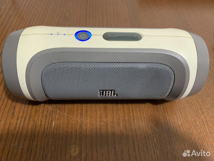 Блютуз колонка JBL