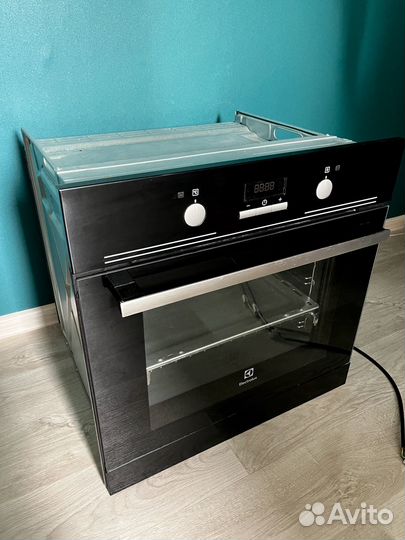 Духовой шкаф