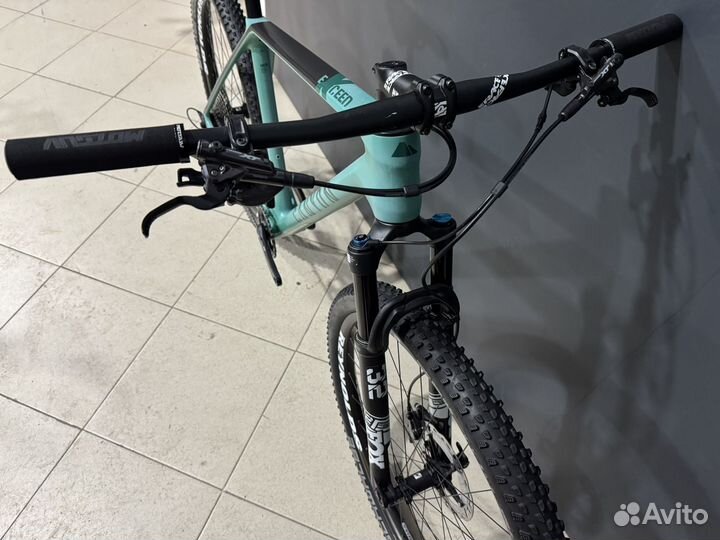 Canyon Exceed CF 7 (2024) Carbon/L-29