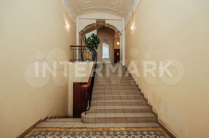 6-к. квартира, 188 м², 3/5 эт.