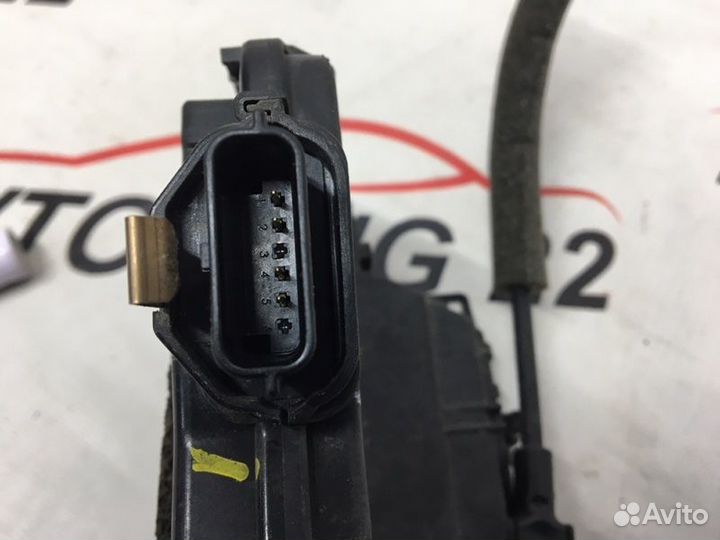 Замок двери задний левый Renault Arkana X7L H4M