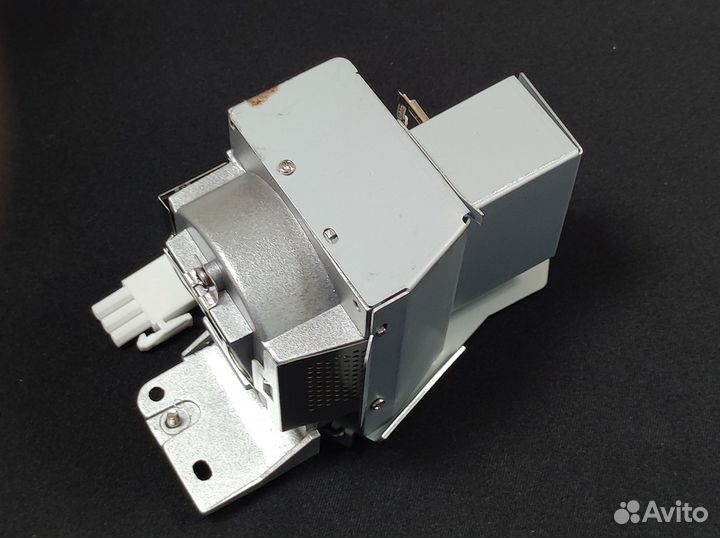 5j. J9v05.001 Лампа для проектора Benq ML7437