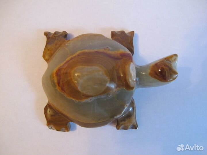 Черепаха - статуэтка из натурального камня