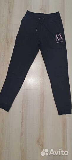 Спортивные женские брюки Armani Exchange