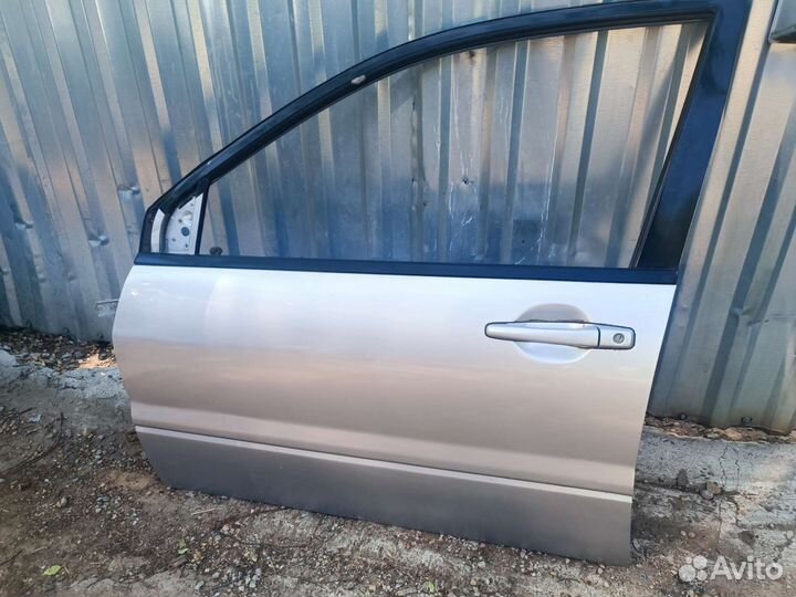 Передняя левая дверь Лансер 9