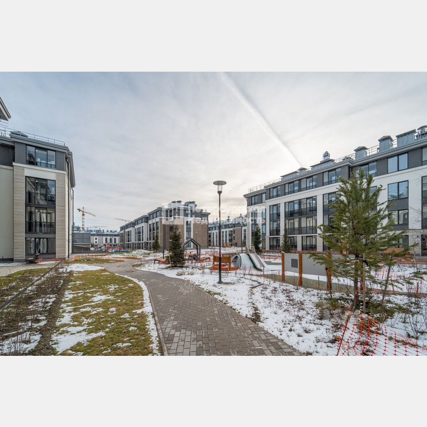 3-к. квартира, 88 м², 4/4 эт.