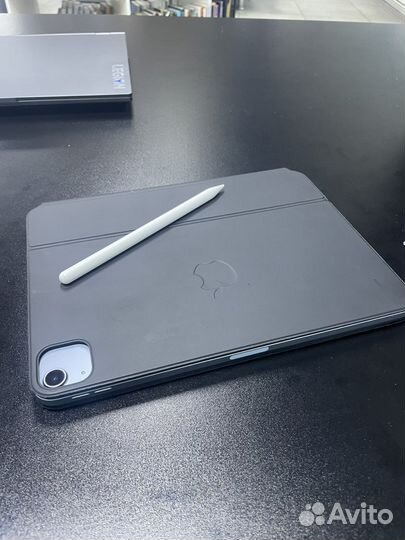 iPad air 4 256gb + чехол клавиатура + пенсл