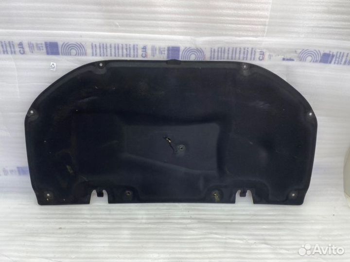 Утеплитель капота Toyota Camry V70/V75 2018-2023