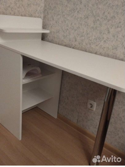 Маникюрный стол складной бу