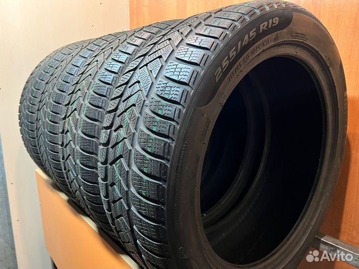Pirelli Winter Sottozero 3 255/45 R19