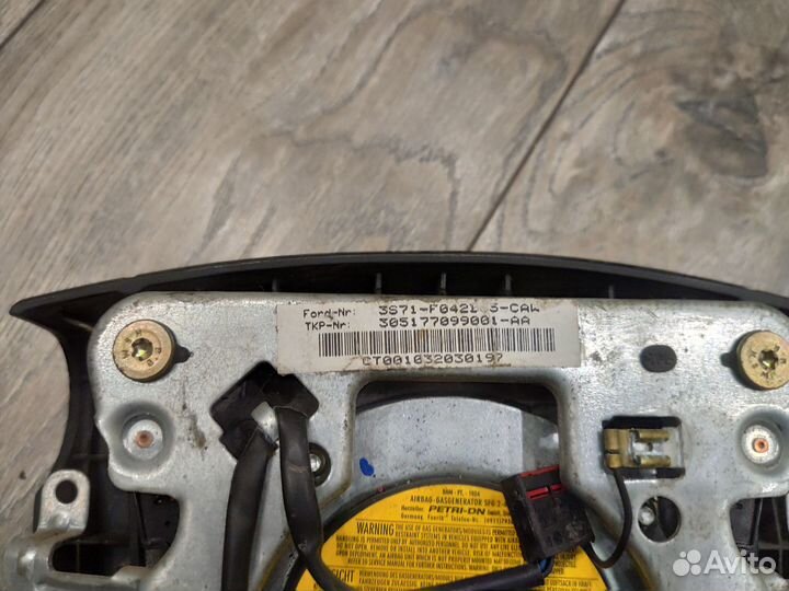 Подушка безопасности AirBag в руль Форд Мондео 3