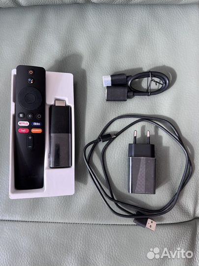 Тв-приставка Mi TV Stik