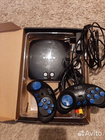 Игровая приставка Titan