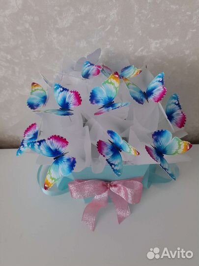 Светящийся букет из бабочек