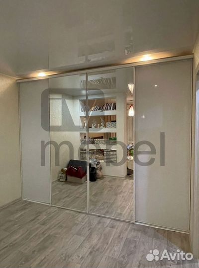 Шкаф двухстворчатый