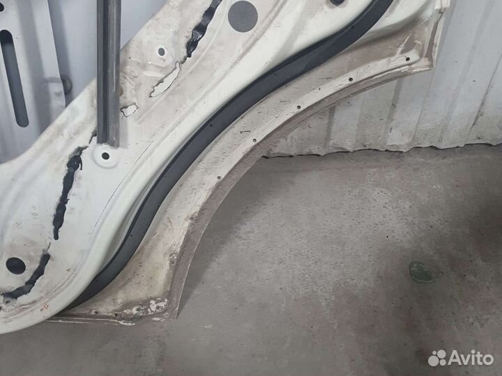 Задняя правая дверь ssangyong kyron