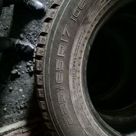 Nokian Tyres Hakkapeliitta 8 SUV 225/65 R17 106T