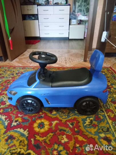 Машина каталка толокар Maserati Z 353 Blue