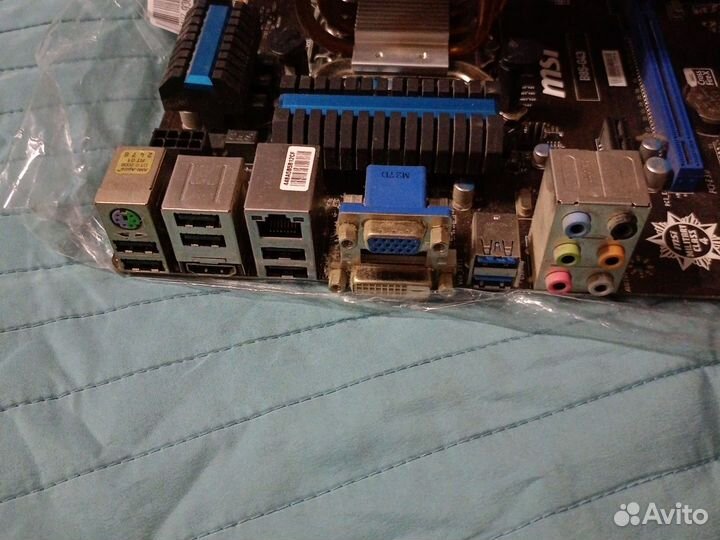 Материнская плата с процессором i5 и памятью