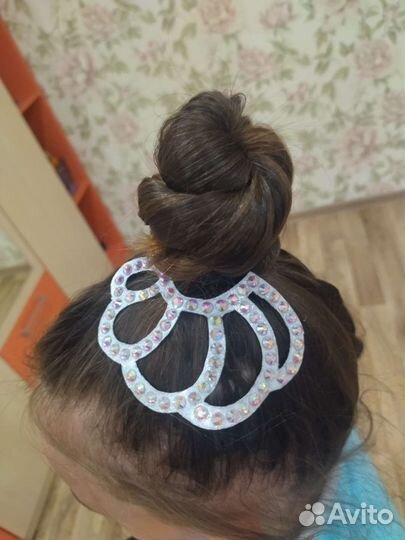 Украшение для волос гимнастика