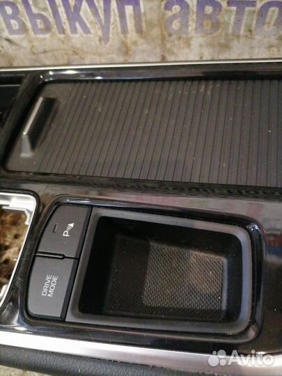 Консоль центральная (тоннель) Hyundai Sonata 7 (LF